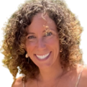 Andrea Rupp headshot